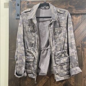 Express Camo Jacket Medium